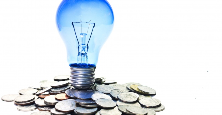 Miliardy złotych przepłacane przez firmy - raport Optimal Energy o cenach prądu