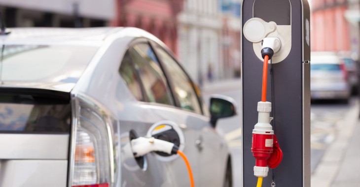 Portugalia: Rząd wprowadza opłaty za tankowanie aut elektrycznych