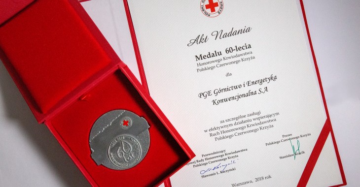 Medal 60-lecia Honorowego Krwiodawstwa PCK dla PGE GiEK