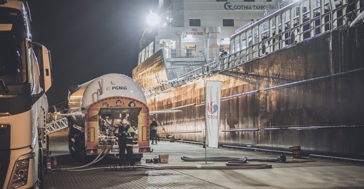 LOTOS i PGNiG: pierwsze komercyjne bunkrowanie statków w polskich portach morskich skroplonym gazem ziemnym LNG